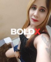 Nusrat Escort Service in Navi Mumbai for VIP Fun